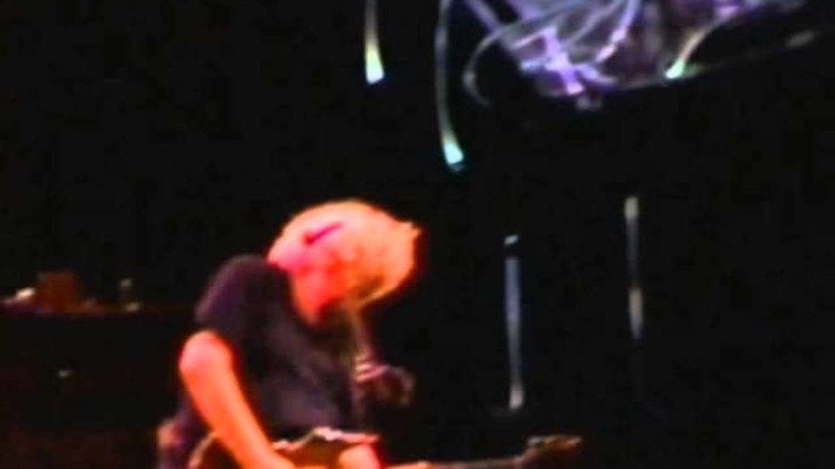 Aiko Aiko - Grateful Dead - 6-24-1994 Sam Boyd Silver Bowl, Las Vegas, NV (set2-01)