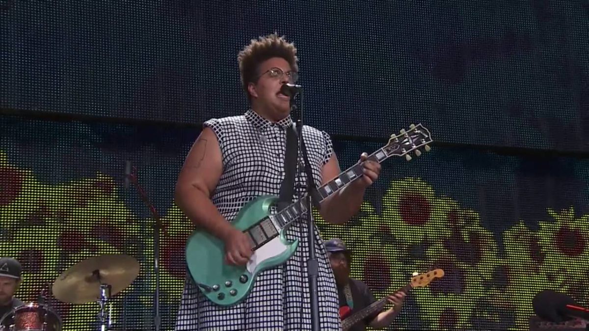 Alabama Shakes – Hang Loose (Live at Farm Aid 2016)