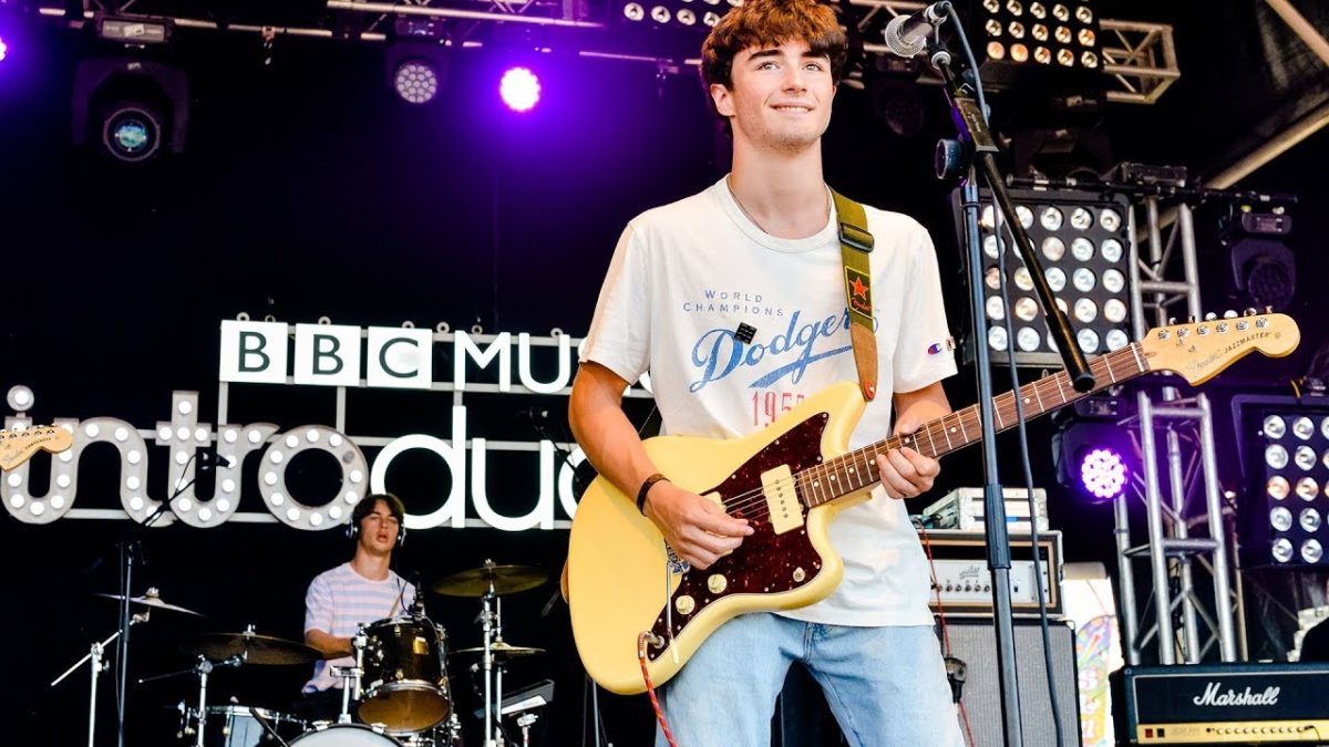 Alfie Templeman - Stop Thinking (Reading + Leeds 2019)