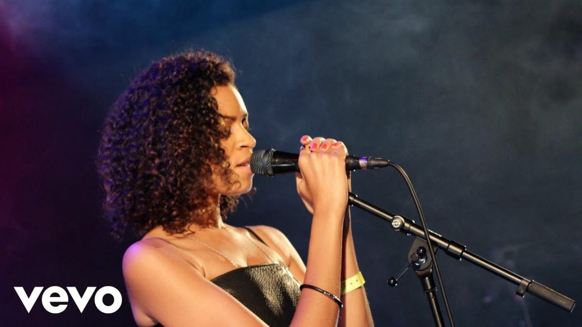 AlunaGeorge - I Remember in Live Lounge