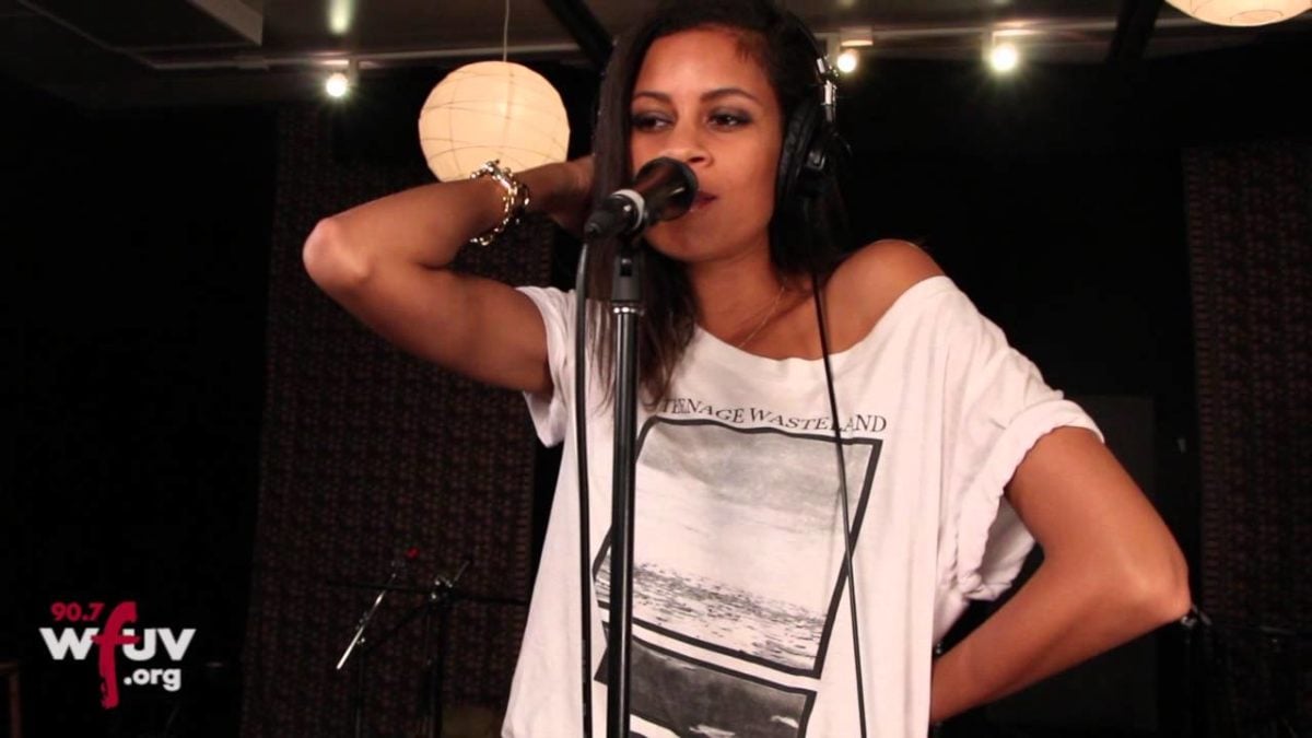 AlunaGeorge - "You Know You Like It" (Live at WFUV)