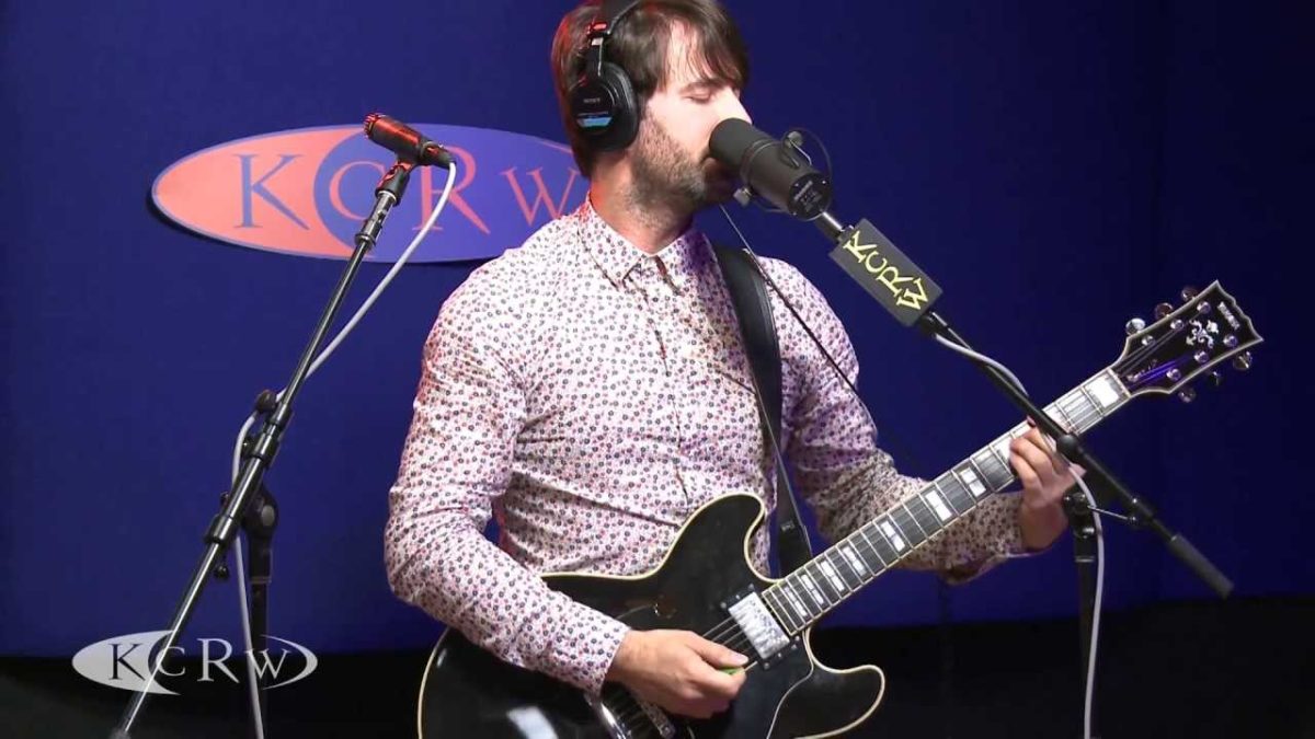 AM & Shawn Lee performing "Come Back To Me" Live on KCRW