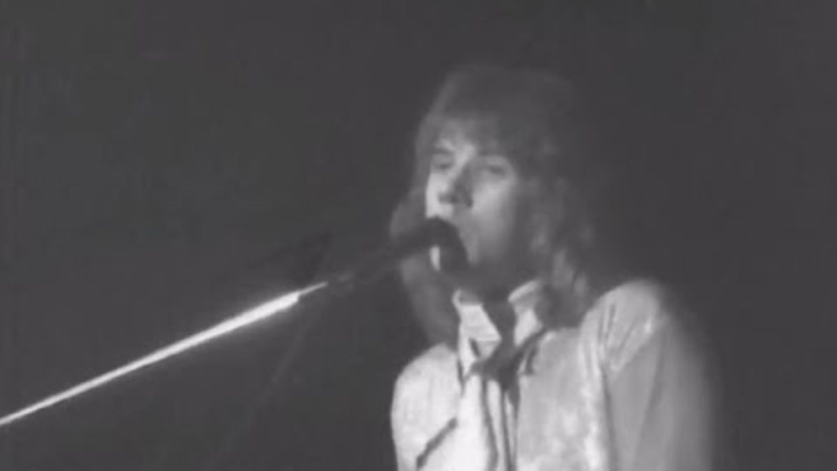 Ambrosia - Full Concert - 12/04/76 - Capitol Theatre (OFFICIAL)
