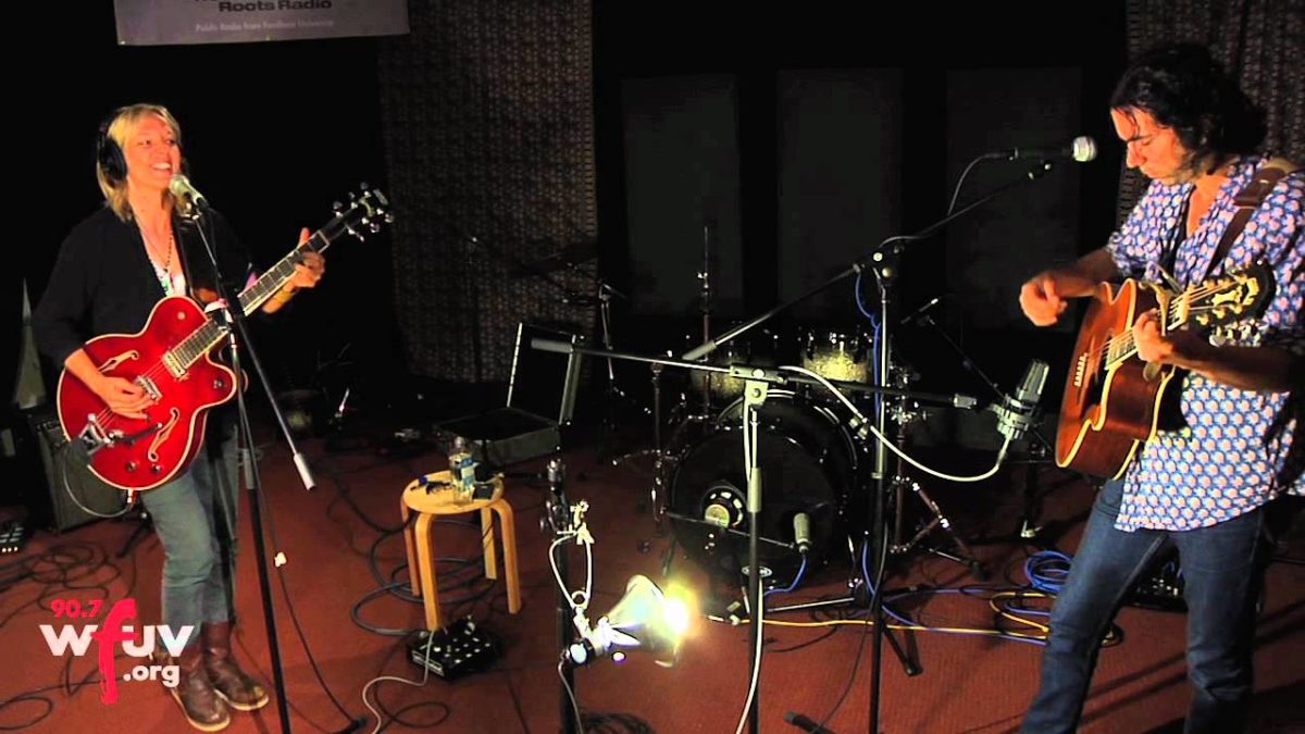 Amy Cook - "Getting To You" (Live at WFUV)