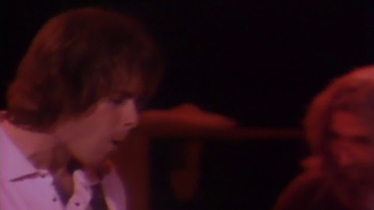Grateful Dead - Sunshine Daydream - 12/31/1982 - Oakland Auditorium - Oakland, CA