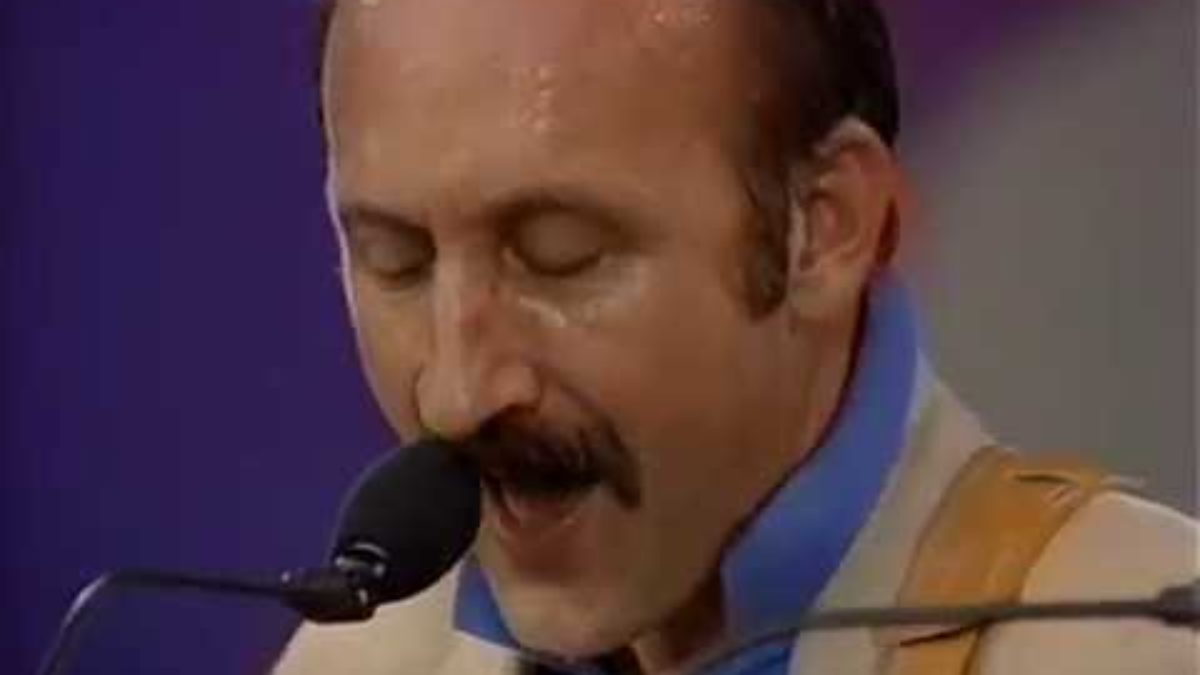Peter, Paul & Mary - No Easy Walk to Freedom, Pt. 2 - 06/15/86 - Giants Stadium (OFFICIAL)