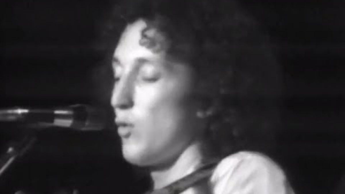 Aztec Two-Step - Full Concert - 04/15/77 - Capitol Theatre (OFFICIAL)