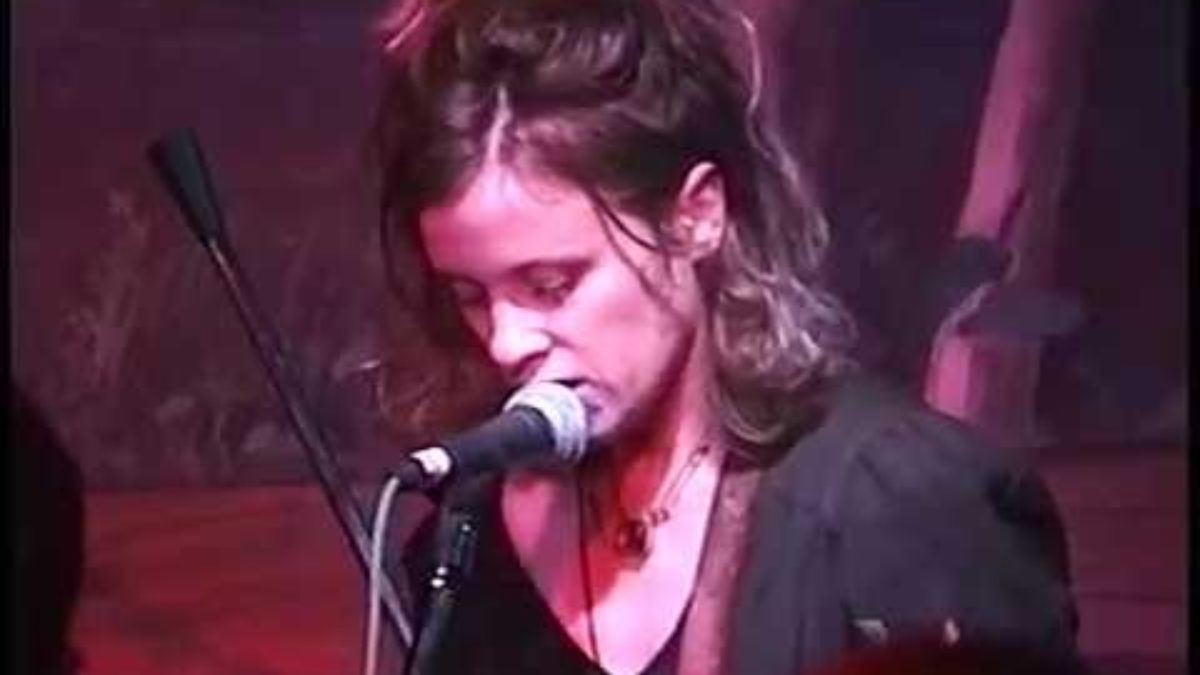 Babes In Toyland - (The Wetlands) New York City 10.22.95
