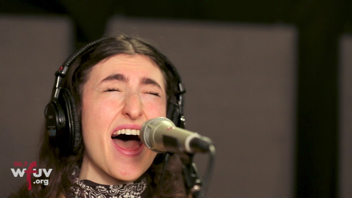 Bailen - "Something Tells Me" (Live at WFUV)