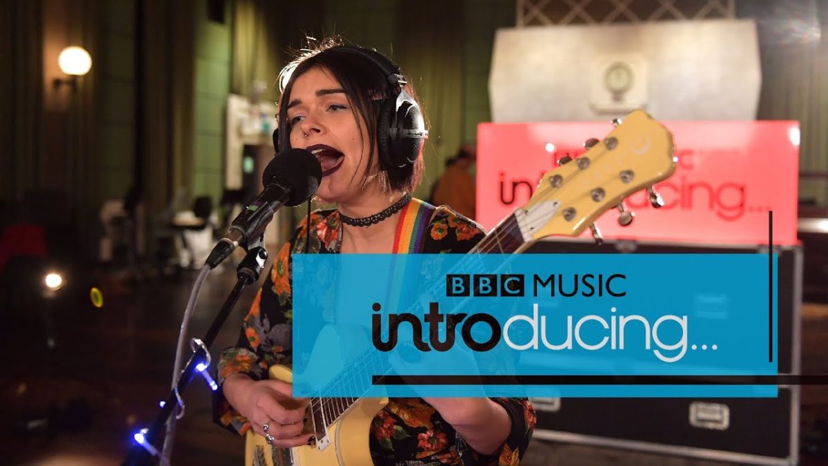 Bessie Turner - Julie's Diagrams (BBC Music Introducing session)