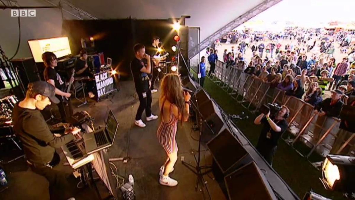 Black Diamond Bay perfom on BBC Introducing Stage Reading 2011