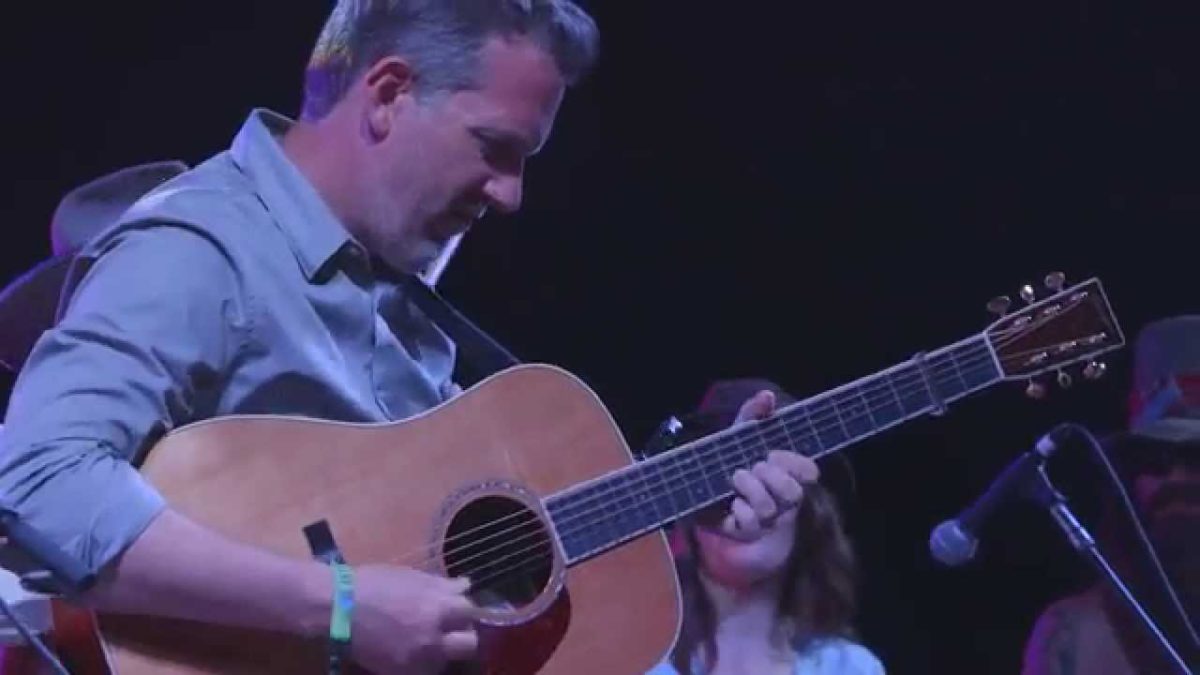 Bonnaroo 2014: Dierks Bentley - "Nine Pound Hammer" // The Bluegrass Situation