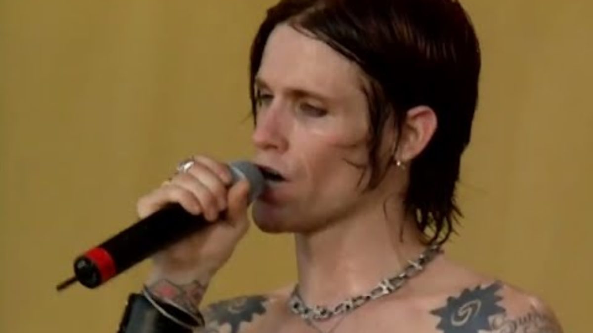 Buckcherry - Lit Up  - 7/23/1999 - Woodstock 99 West Stage (Official)