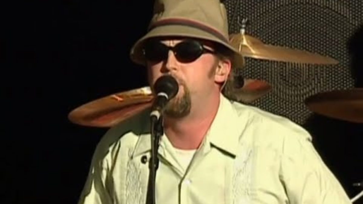 Cake - Italian Leather Sofa - 6/18/1999 - Shoreline Amphitheatre (Official)