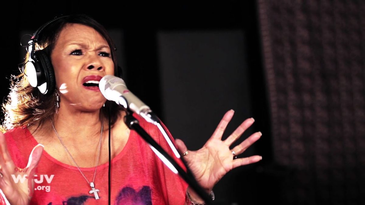 Candi Staton - "I Ain't Easy to Love" (Live at WFUV)