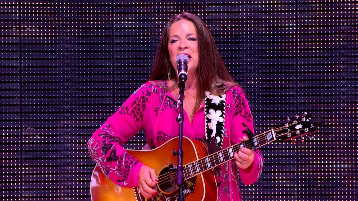 Carlene Carter - Me and the Wildwood Rose Live at Farm Aid 2014
