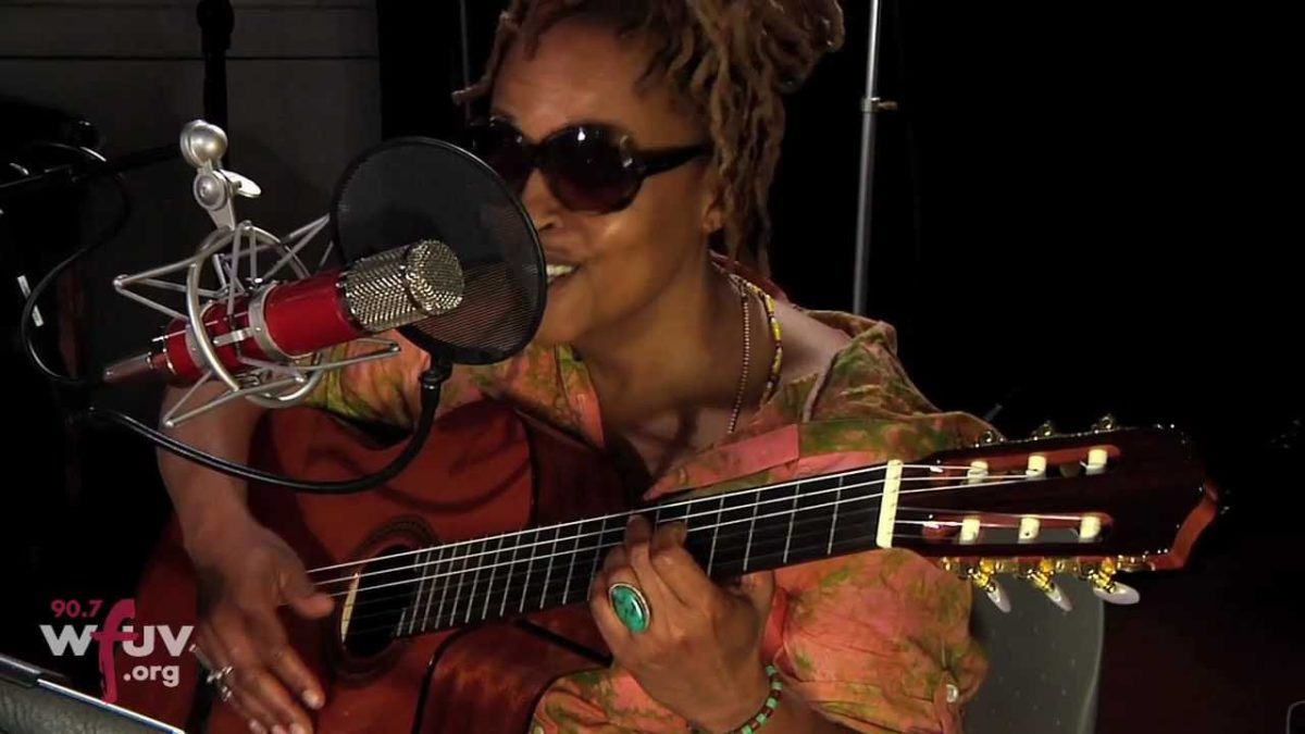 Cassandra Wilson - "Red Guitar" (Live at WFUV)