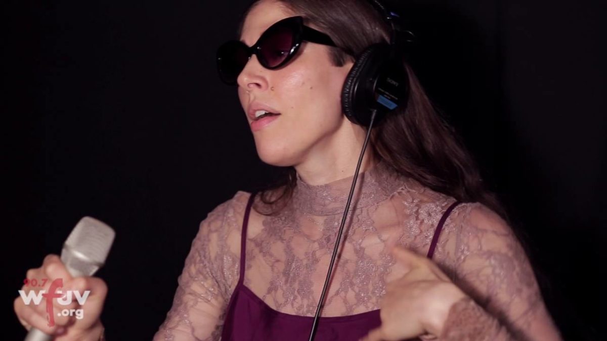 Chairlift - "Get Real" (Live at WFUV)