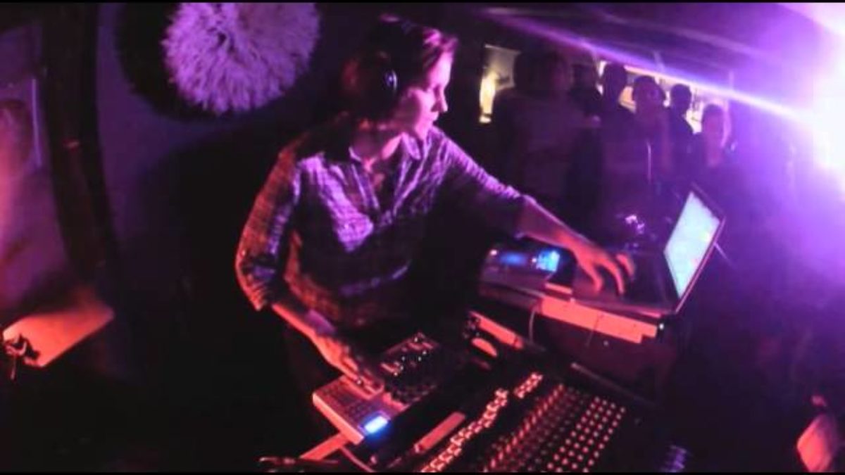 Chloe Boiler Room LIVE Show