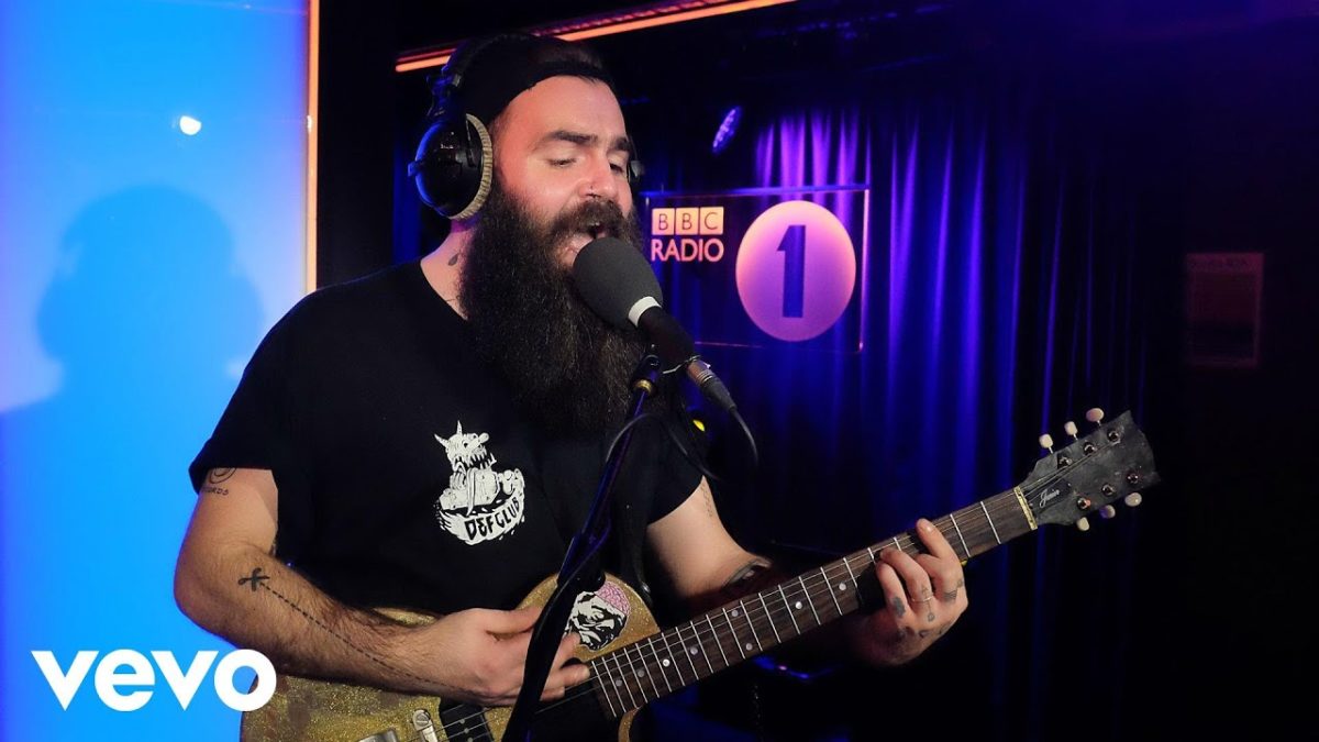 Clean Cut Kid - Vitamin C in the Live Lounge