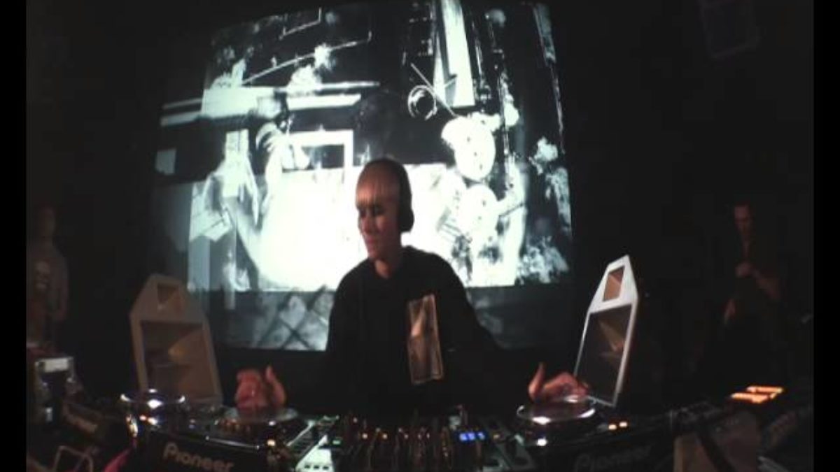 Cora Novoa Boiler Room x G-Star RAW Sessions Barcelona DJ Set