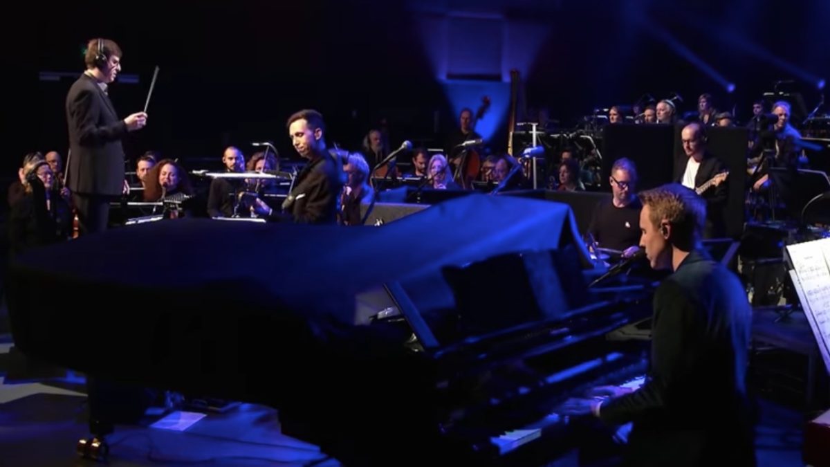 Cory Wong, Cody Fry & Metropole Orkest Perform ‘Want Me Back’ In Amsterdam: Pro-Shot Video