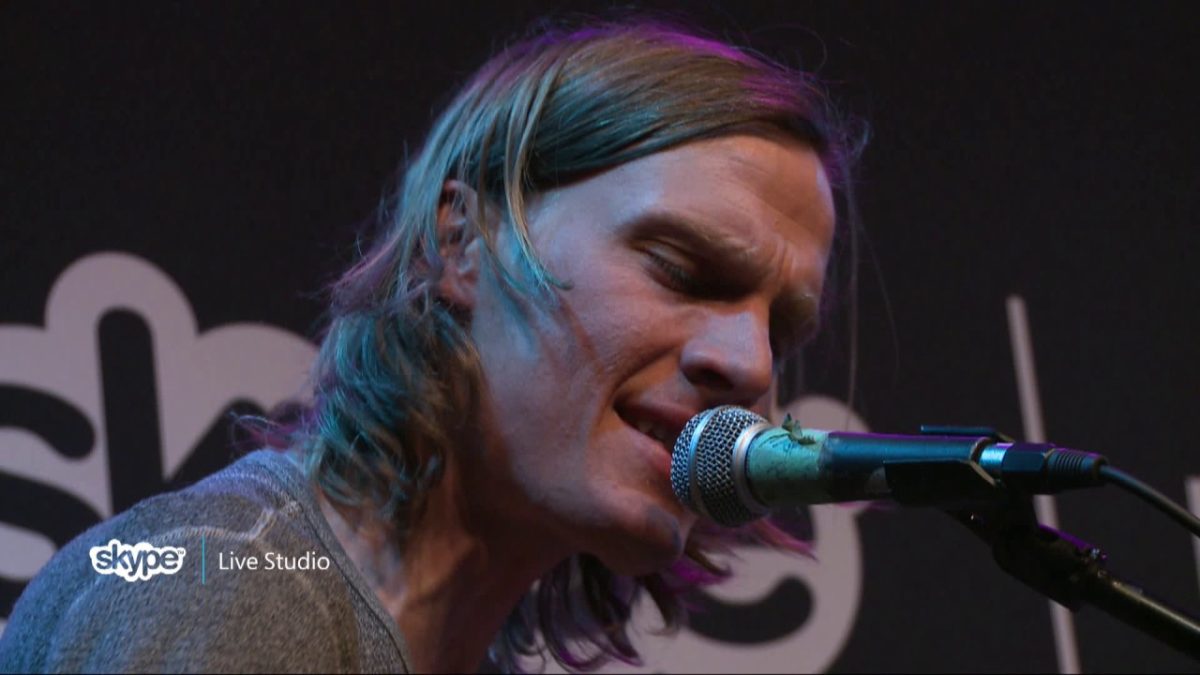 Current Swell - When to Talk and When to Listen (101.9 KINK)