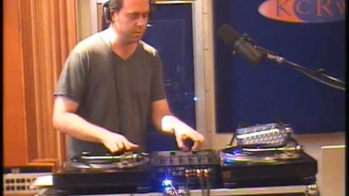 Cut Chemist Live Mix "Gangsta" from the Tune-Yards