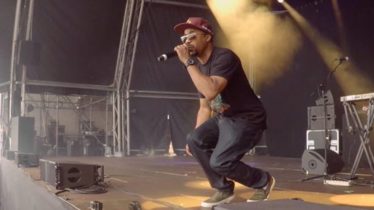 Dâm-Funk performs "Faden Away" at Primavera Sound Festival 2016 | GP4K