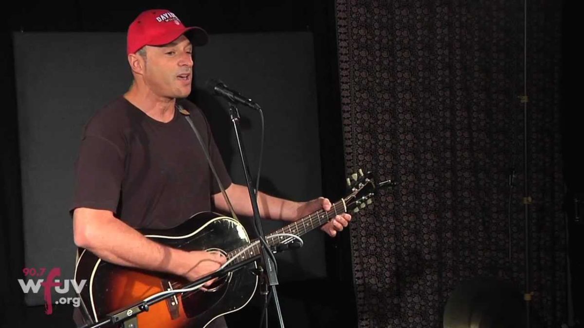 Dan Bern - "Party By Myself" (Live at WFUV)
