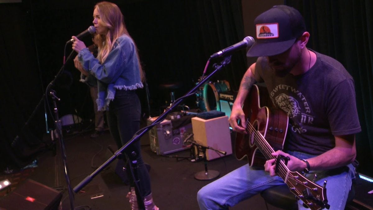 Danielle Bradbery - Human Diary (98.7 THE BULL)
