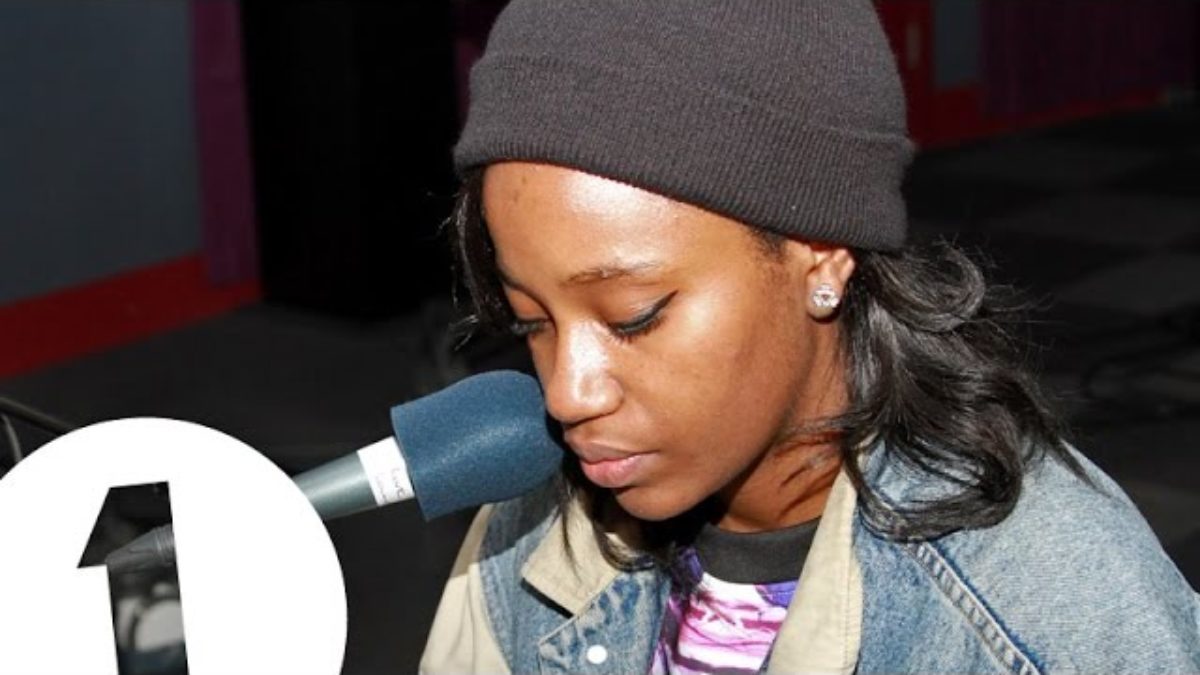 Denai Moore - I Swore - Radio 1's Piano Sessions