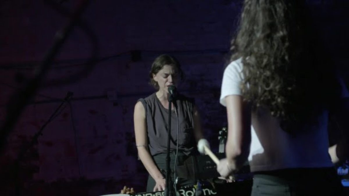 Deradoorian - “Violet Minded” - LIVE