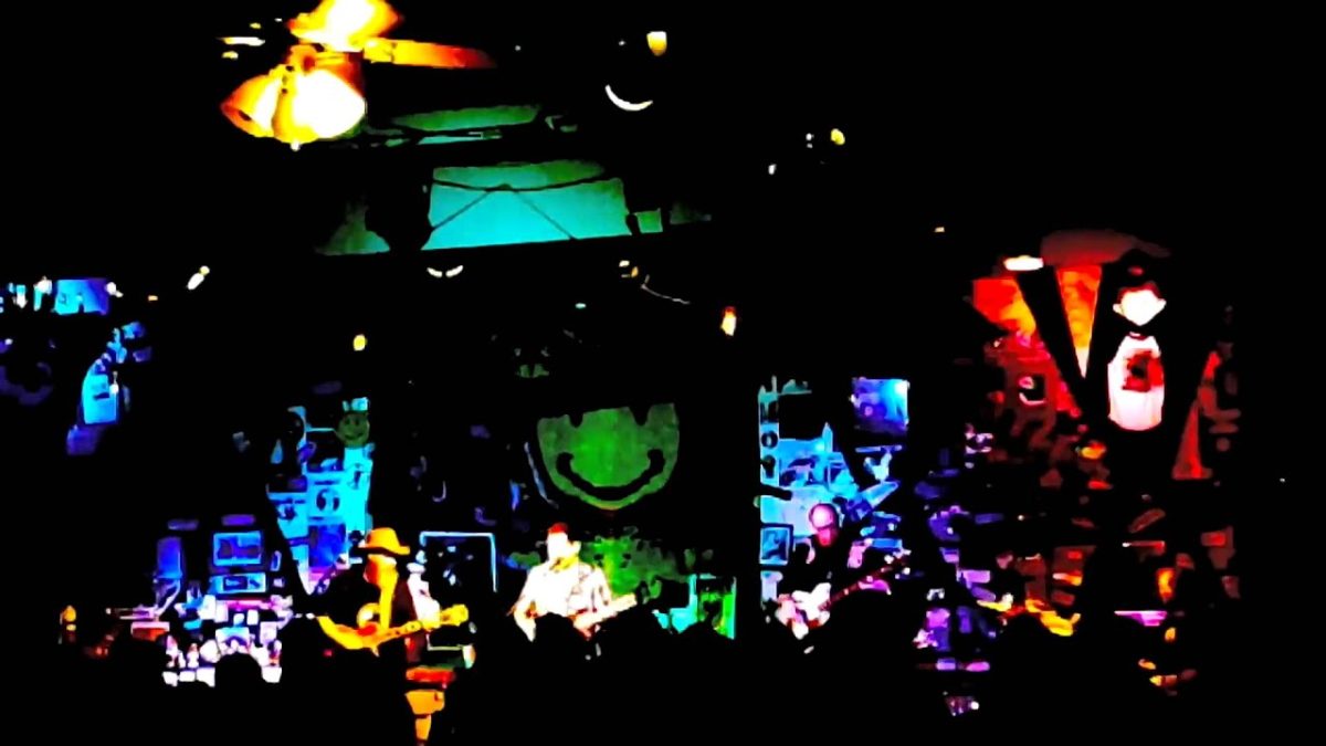 DHLlive: DeadPhish w Stu Allen  - Sat Feb 20 20:14:29 PST 2016