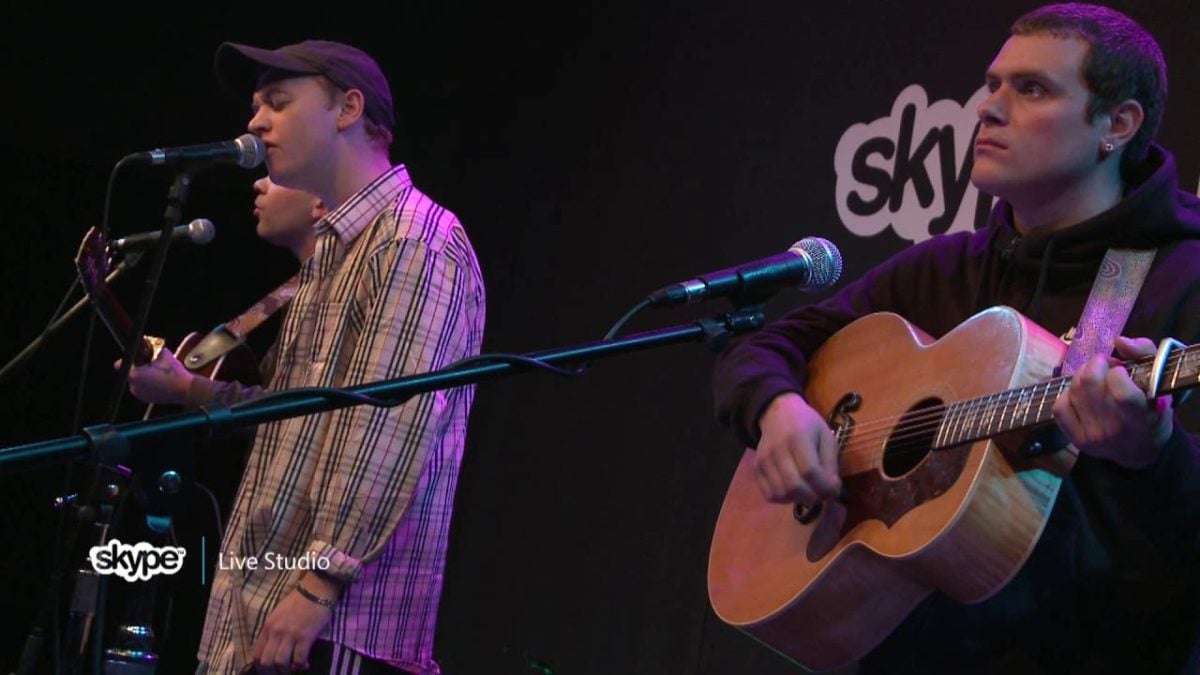 DMA'S - Lay Down (101.9 KINK)