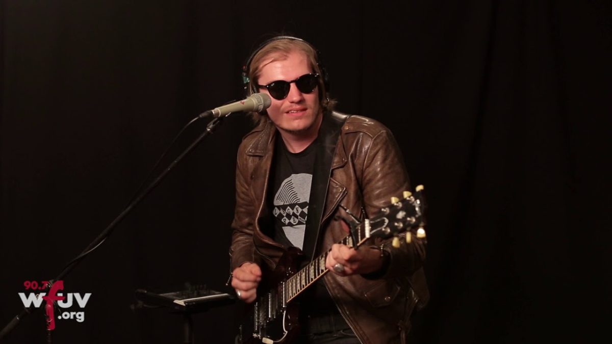 Dylan LeBlanc - "Damned" (Live at WFUV)