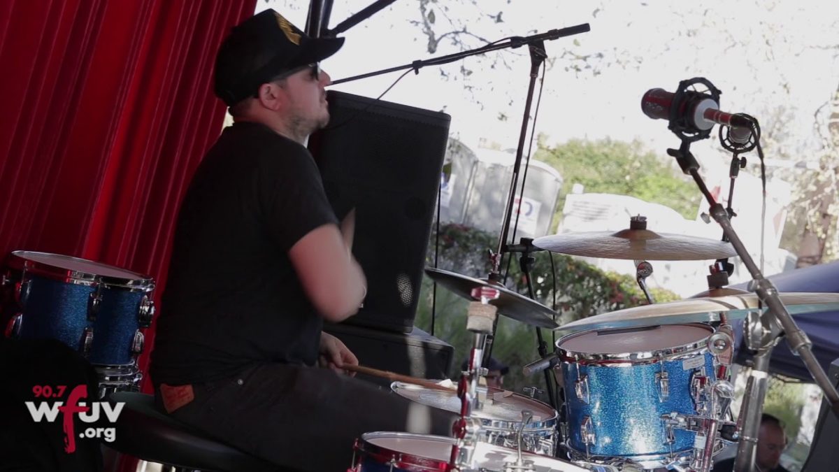 E.B. The Younger - "On an Island" (Live at South x San José)