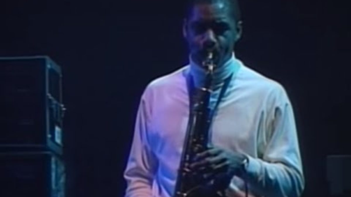 Grateful Dead w/ Branford Marsalis - 12/31/90 - Oakland Coliseum Arena (OFFICIAL)