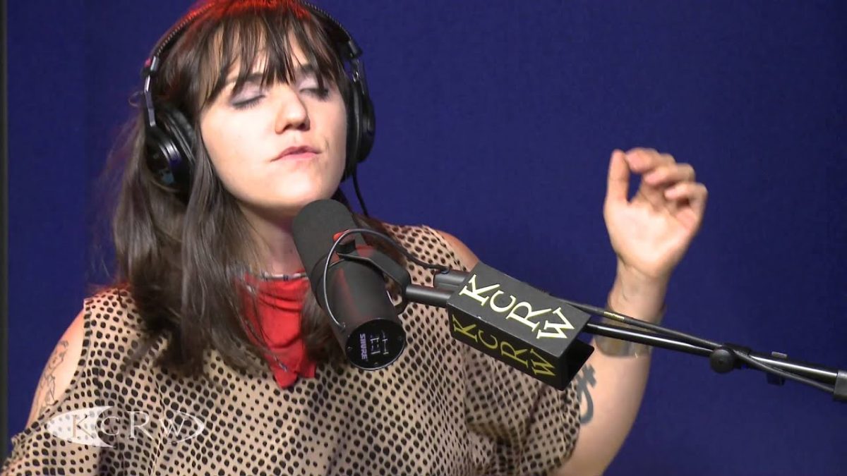 Emily Wells performing "Mama's Gonna Give You Love" Live on KCRW