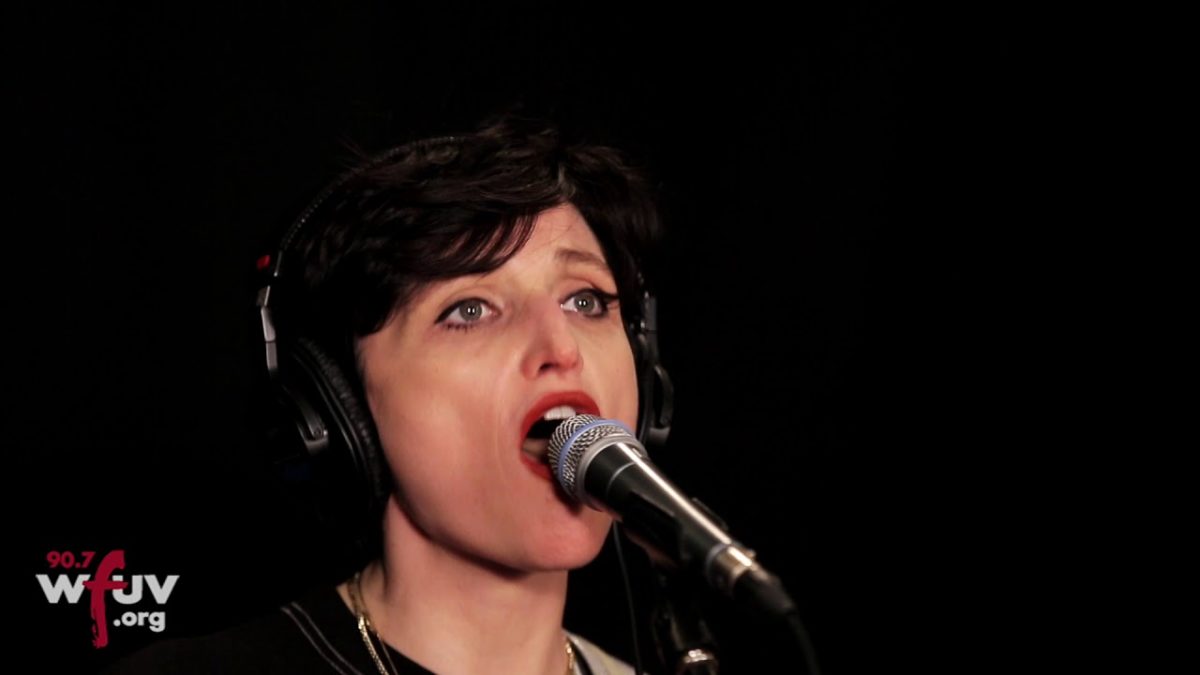 Ex Hex - "Rainbow Shiner" (Live at WFUV)