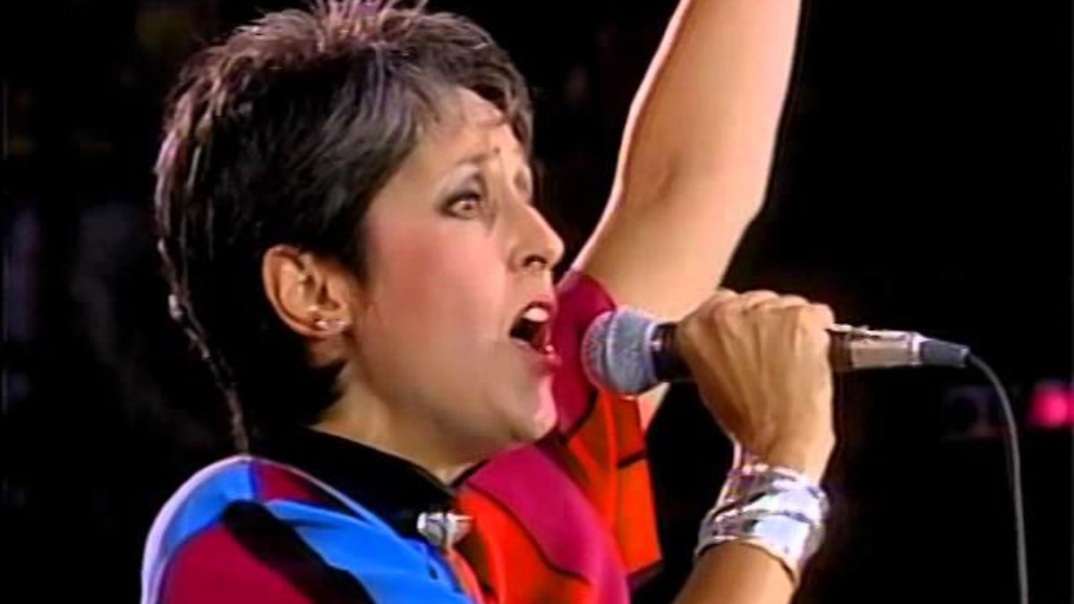 Joan Baez & the Neville Brothers - The Times They Are A-Changin' - 06/15/86 (OFFICIAL)