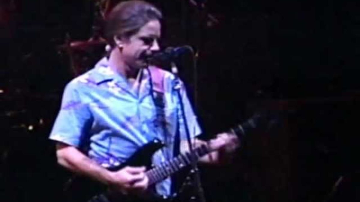 Feel Like a Stranger (2 cam) - Grateful Dead - 10-9-1989 Hampton, Va. (set1-01)