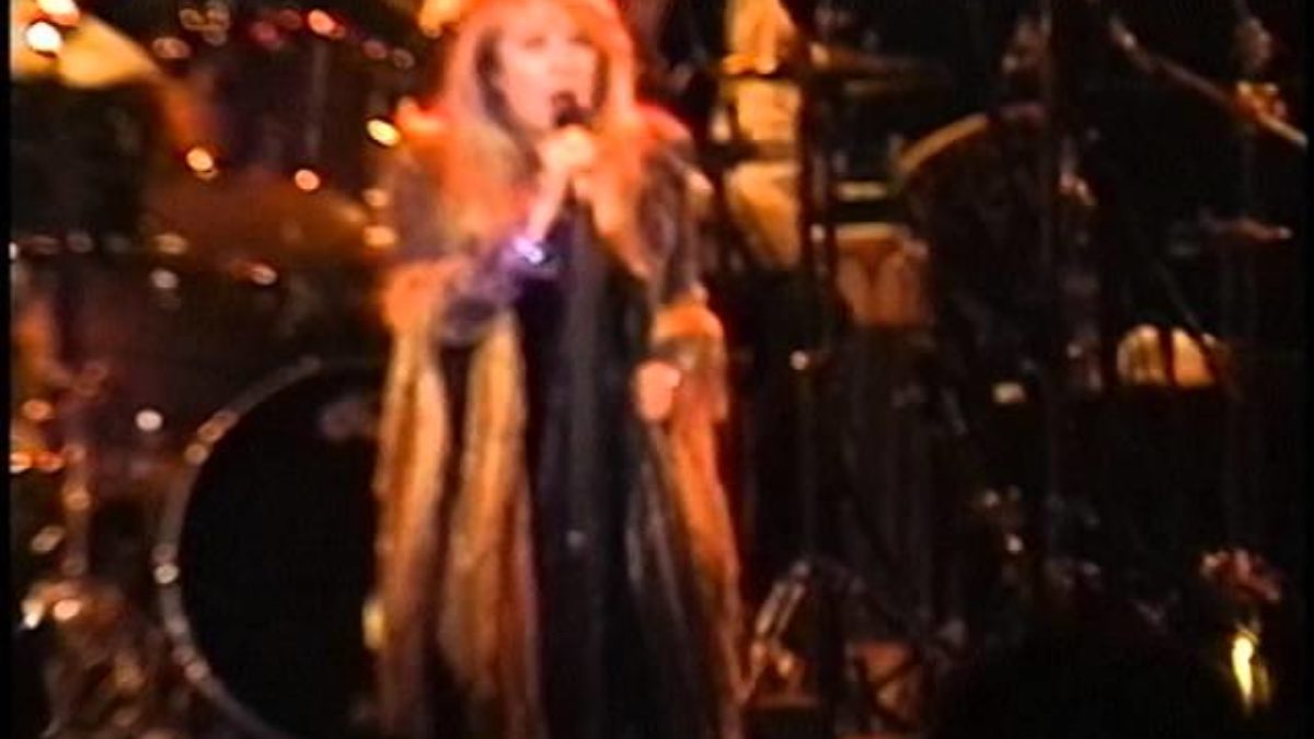 Fleetwood Mac - (Sony E Center) Camden,Nj 9.26.97 (Part 1)