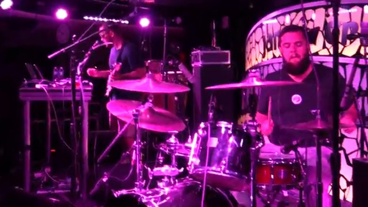 The Floozies 1/10/16 (Part 1 of 2) Jam Cruise 14 (Fat Bottomed Girls by Queen)