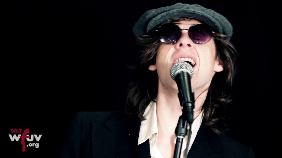 Foxygen - "America" (Live at WFUV)