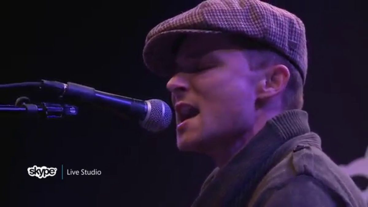 Frankie Ballard - Young & Crazy (98.7 THE BULL)