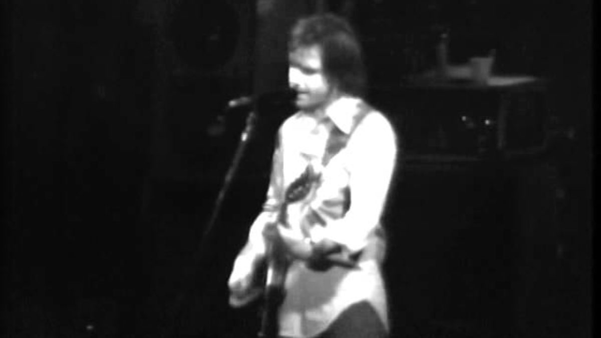 Grateful Dead - Beat It On Down The Line - 12/27/79 - Oakland Auditorium (OFFICIAL)