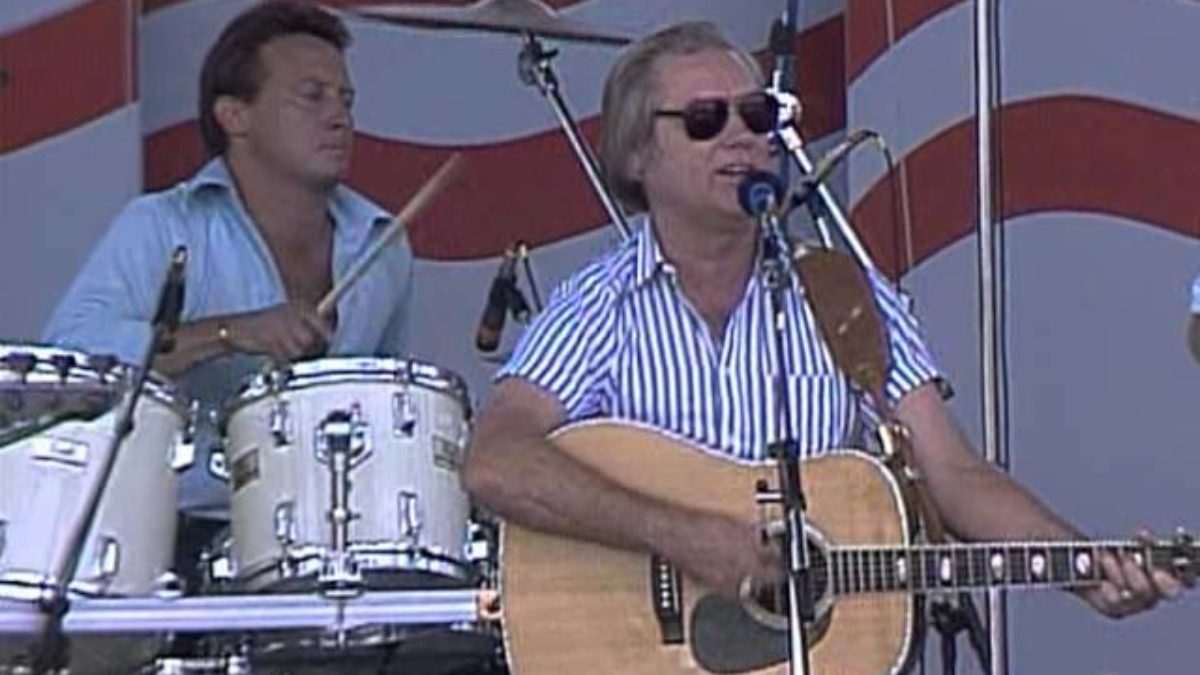 George Jones - The Race Is On (Live at Farm Aid 1986)
