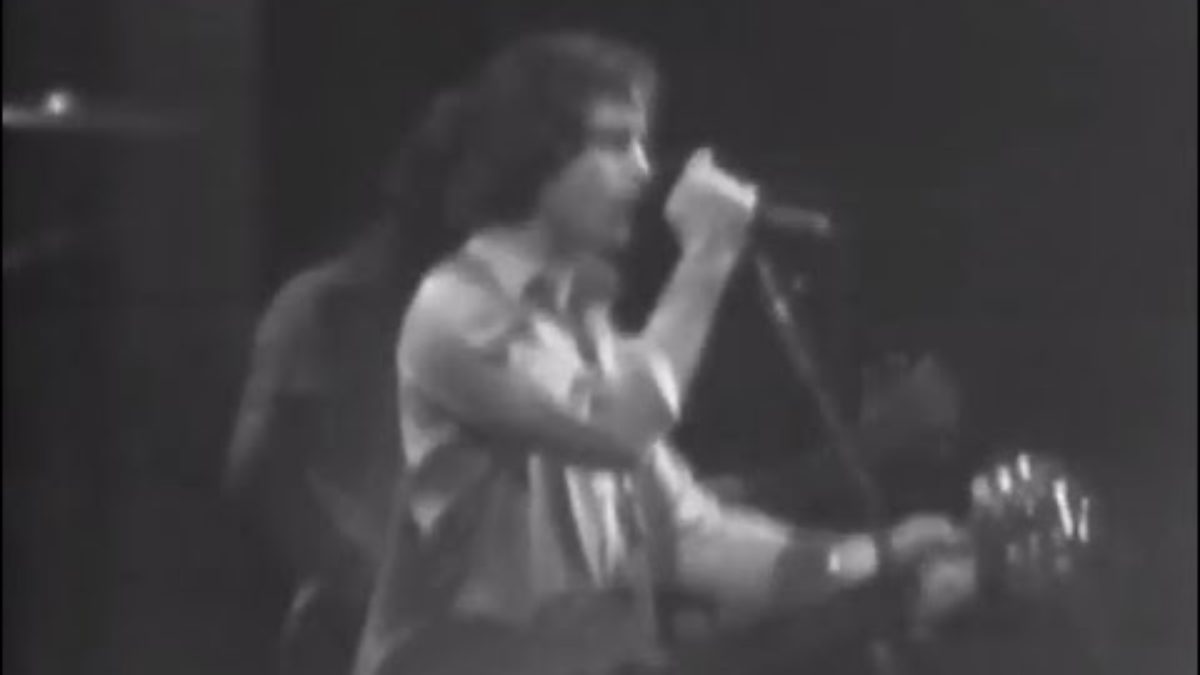 Grateful Dead - 12/27/79 - Oakland Auditorium (OFFICIAL)