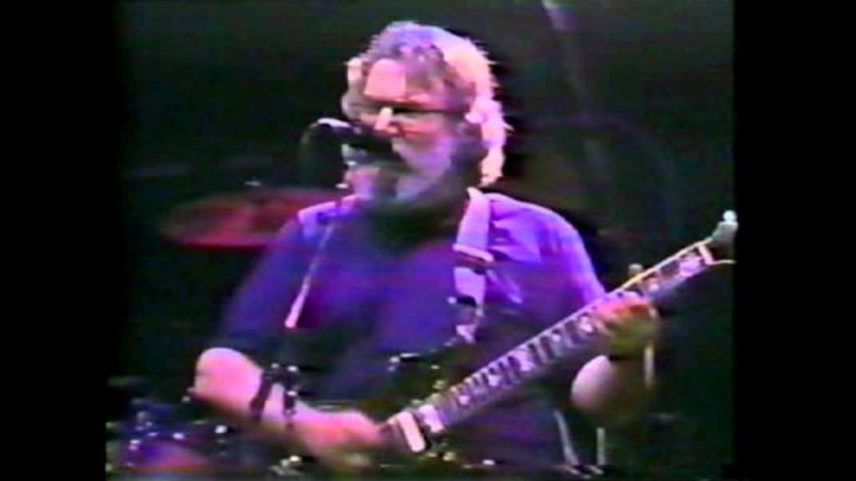 Grateful Dead 12/31/1985 Oakland, CA s1t5 Dupree's Diamond Blues